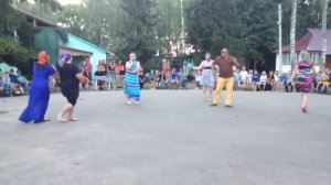 танец воспитателей