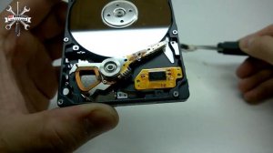 №025 КАК УСТРОЕНА? HDD HITACHI 20 GB DK23BA-20