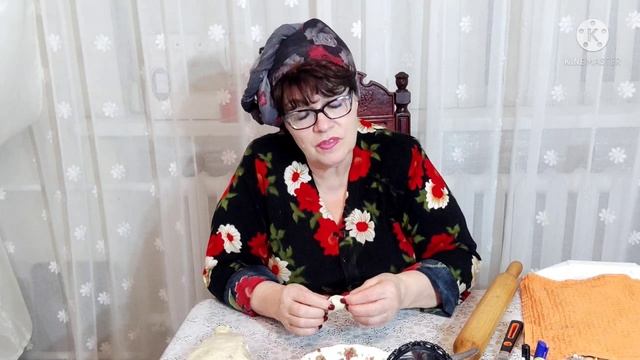 1.Леплю пельмени. Отвлекаюсь.