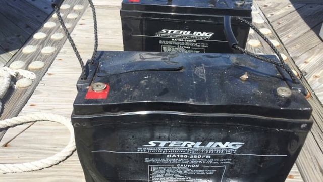 Când trebuie schimbată bateria maşinii - AutoKarma Expert смотреть онлайн