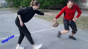 Немного отдохнём от битв и поиграем в баскетбол!