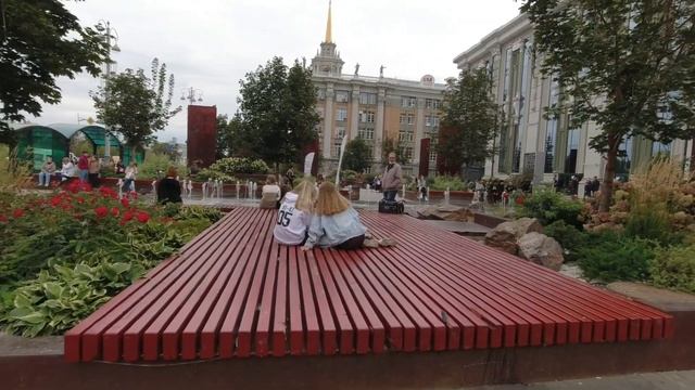 в Екатеринбурге, что можно посмотреть на Урале. Екб современный город. Краткий обзор Ельцин Центра.
