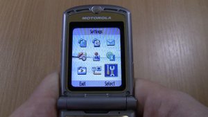 Motorola RAZR V3i Dolce & Gabbana Incoming call