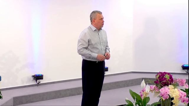 Время собирать камни  Олег Харламов