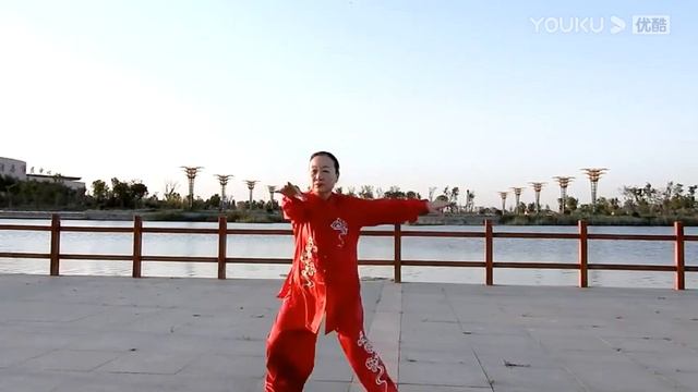 Таолу "13 положений" Липай Тайцзи. Хоу Шухуа.