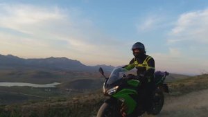 Спуск с горы Алчак на мото Крым 2016г Мотобалаболка.mp4