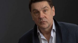 ЕМУ 63, А ЕЙ 81. Вот как выглядит жена Сергей Маковецкого