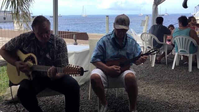 " Tahiti Ukulele Vibrations " & Reia Poroi with the Song "To'u Vai Api Ra'a" смотреть онлайн