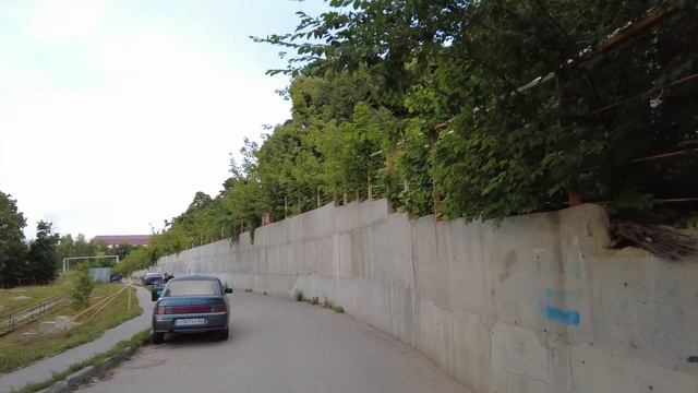Лесная Республика в Саратове: дворы-парковки и красивый лес рядом с домами