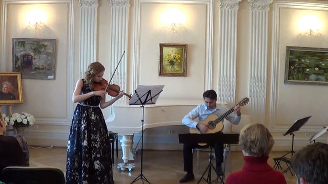 Образцовый День Рождения смотреть онлайн