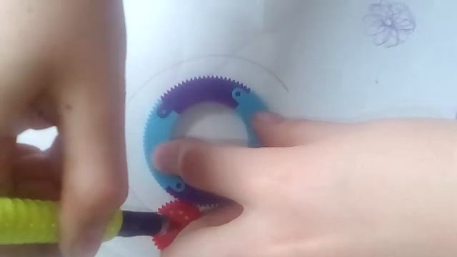Шестерёнка из киндер сюрприза
