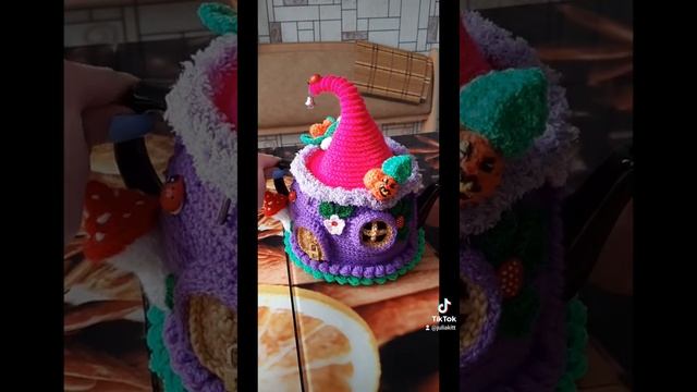 "Домик ведьмы" одёжка на чайник смотреть онлайн