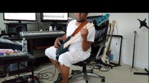 Sire M2 Marcus Miller bass 2nd generation finger style demo