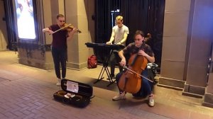 The White Stripes - Seven Nation Army. Cover. Кавер. Живое выступление на Арбате в Москве WorldSun