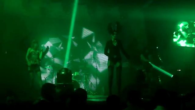 Костюмы Джаз 2 смотреть онлайн