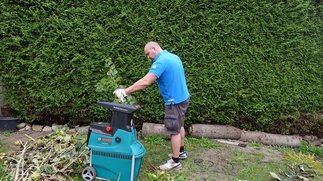 Bosch Axt 25 TC Häcksler richtig Einstellen + Häckselprobe + Trichter abnehmen смотреть онлайн