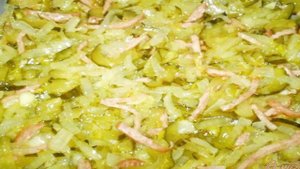 Подливка томатная с жареными огурцами