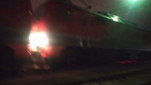 Сплотка электровозов ЭП2К и одинокий ЭП1М