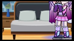 Моя Подруга Строгий Гигант (На самом деле очень строгая......) Ну Приятного Просмотра!