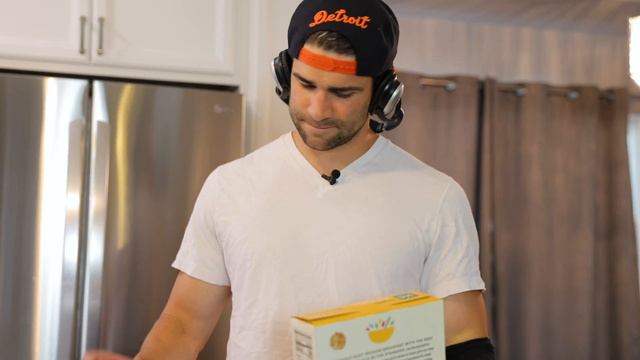 When Your Having an Emergency Appendicitis but you Have to Workout... смотреть онлайн