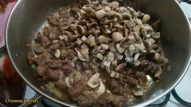 МЯГКИЕ И СОЧНЫЕ КУРИНЫЕ СЕРДЕЧКИ В СМЕТАНЕ / Куриные сердечки с грибами в сметанном соусе смотреть онлайн