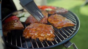 Napoleon Charcoal Kettle Grill - NK18LEG - Lifestyle