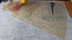 Платье с декоративными складками по талии. Раскрой  и пошив платья по готовой выкройке.mp4