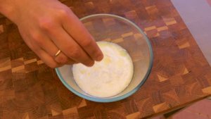 Как приготовить жареный кальмар на гриле + сливочный соус к нему.