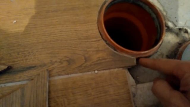 Каркасный дом 6х8 своими руками. Часть-60. Ошибка прокладки (проходки) канализационной трубы. смотреть онлайн