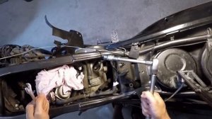 Honda Transalp 650 – замена свечей и воздушного фильтра + проверка топливного фильтра