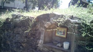 СВЯТОЙ ИСТОЧНИК В СЕЛЕ "РЯЖЕНОЕ"МАТВЕЕВО КУРГАНСКИЙ РАЙОН РОСЬТОВСКАЯ ОБЛАСТЬ