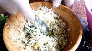 Рецепт крымских чебуреков. С мясом и сыром. Хрустящие