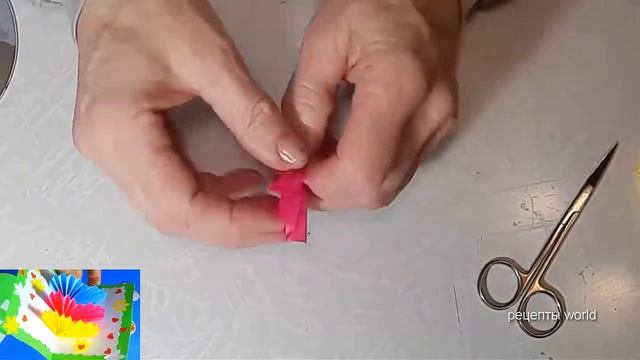 Объемная открытка из цветной бумаги с гофрированными сердечками внутри подарок маме на день рождени