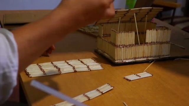 DIY - ПОСТРОИЛ ДОМИК ИЗ СПИЧЕК смотреть онлайн