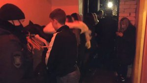 Липецкая полиция задержала в баре пьяных подростков