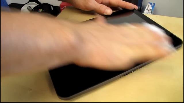 Smrt Wipe Tablet, Phone, Monitor Cleansing Wipes Unboxing & First Look Linus Tech Tips смотреть онлайн