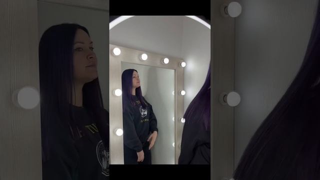 фиолетовые волосы