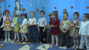 20081106 Осень в СКАЗКЕ 0944 Ёжик с белкой_