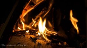 Бабулька пригласила в гости молодого соседа. Его жена не одобрила такую затею...