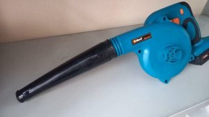 Обзор воздуходува аккумуляторного  Bort BSS-18-Li от Компании База Электроники.