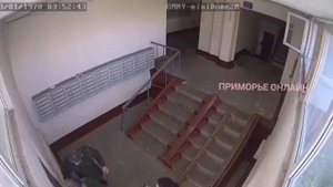 ? Приморские представители военкомата залезают в многоэтажки