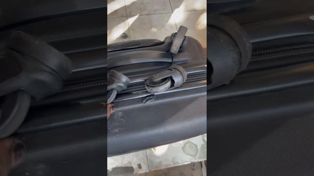 American luggage wheel point change