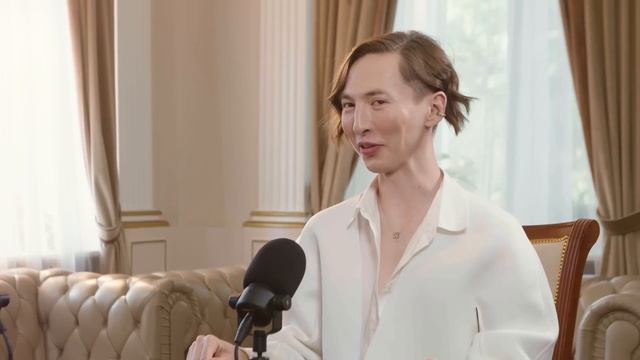 THE CHAI SHOW: Личный стиль и как его найти (с Гульсезим Хасен и Назерке Жумагазиевой) смотреть онлайн