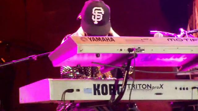 sly&the family stone "stand"jazzaldia 07 s.sebastian смотреть онлайн