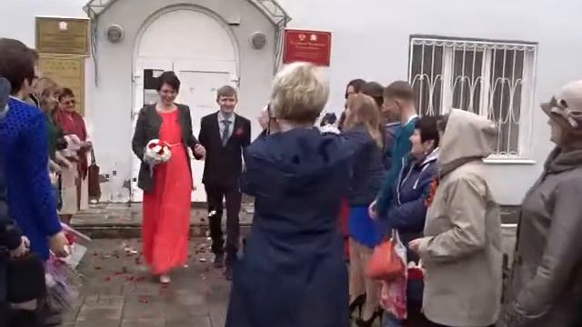 Выход из ЗАГСа 22.04.17 смотреть онлайн