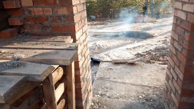 Строим дом из кирпича. Возводим стены. Живое видео со стройки