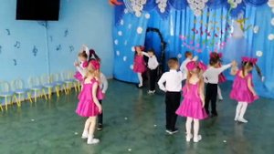 Танец "Полька"( муз.И.Дунаевского) Карпач Г