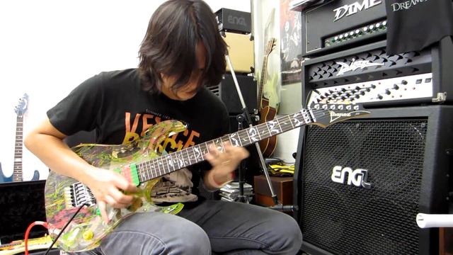 อ.โอ๋ รีวิวกีตาร์ 2007 Ibanez Steve Vai JEM 20th Anniversary смотреть онлайн