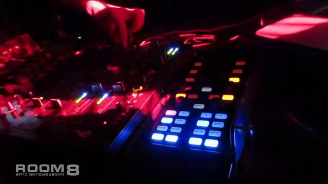 UDSS NIGHT part 3 GONZO @ ROOM 8 WEEKEND 2012 смотреть онлайн