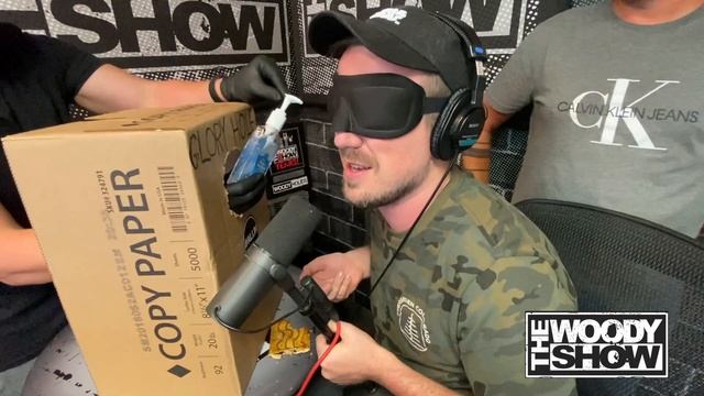 Cameron Does the Gloryhole Challenge! смотреть онлайн